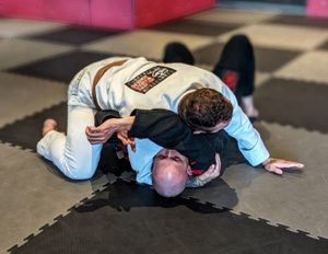 two athletes competing in BJJ